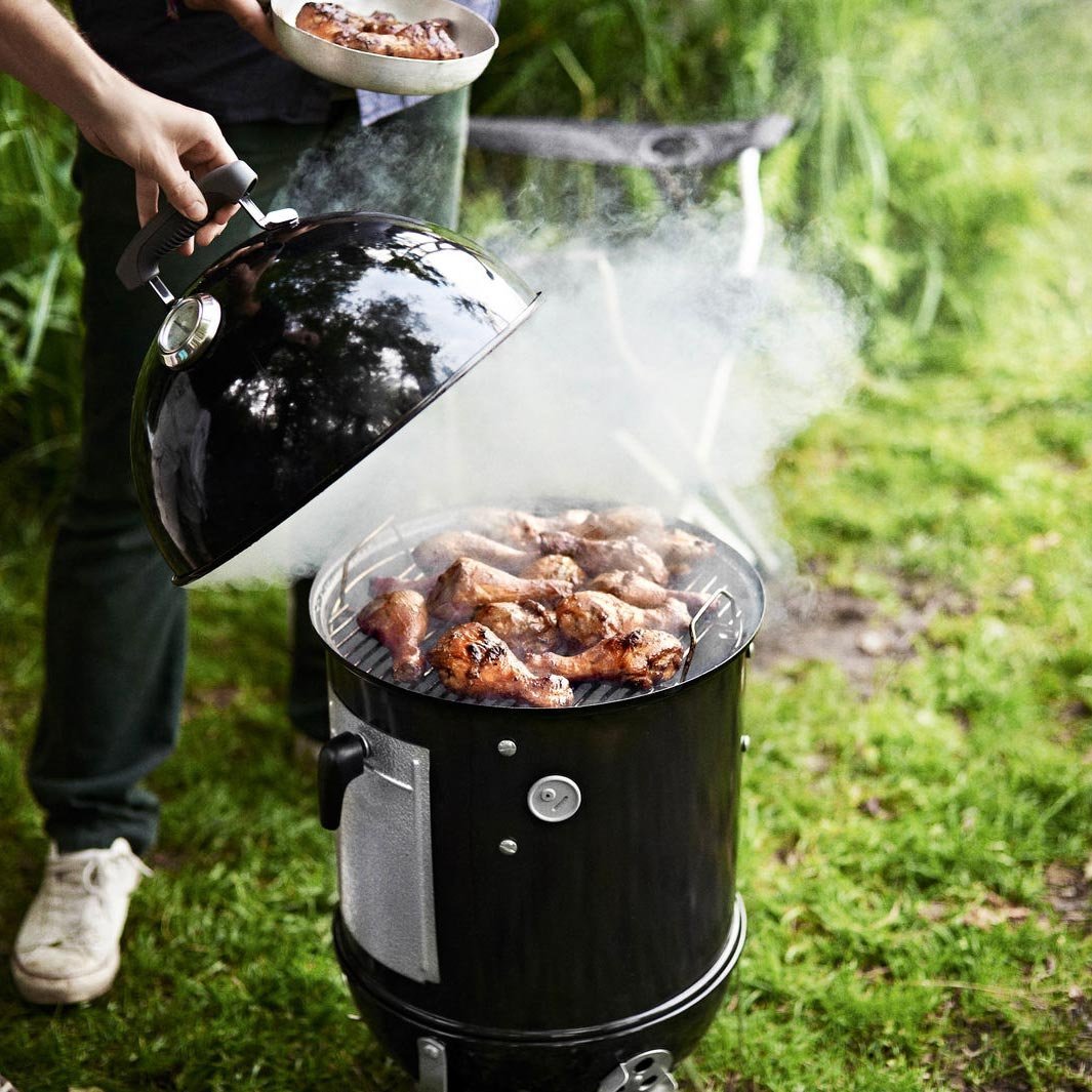 Weber Smokey Mountain Charcoal Cooker Smoker 47cm – Free Weber Butcher Paper Included