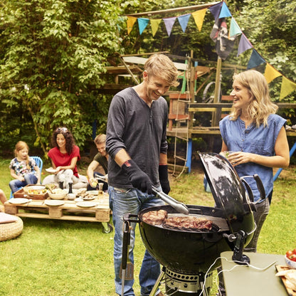 Weber Master Touch E-5750 57cm Charcoal BBQ – Black – Free Weber Rapidfire Chimney Charcoal Starter Set Included
